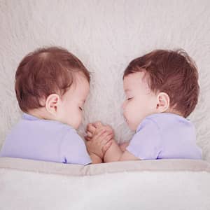 Lee más sobre el artículo ¿Cómo dormir a gemelos?